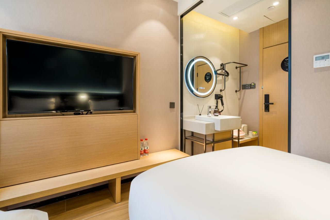 Meego Smart Select Hotel Shanghai Exterior photo